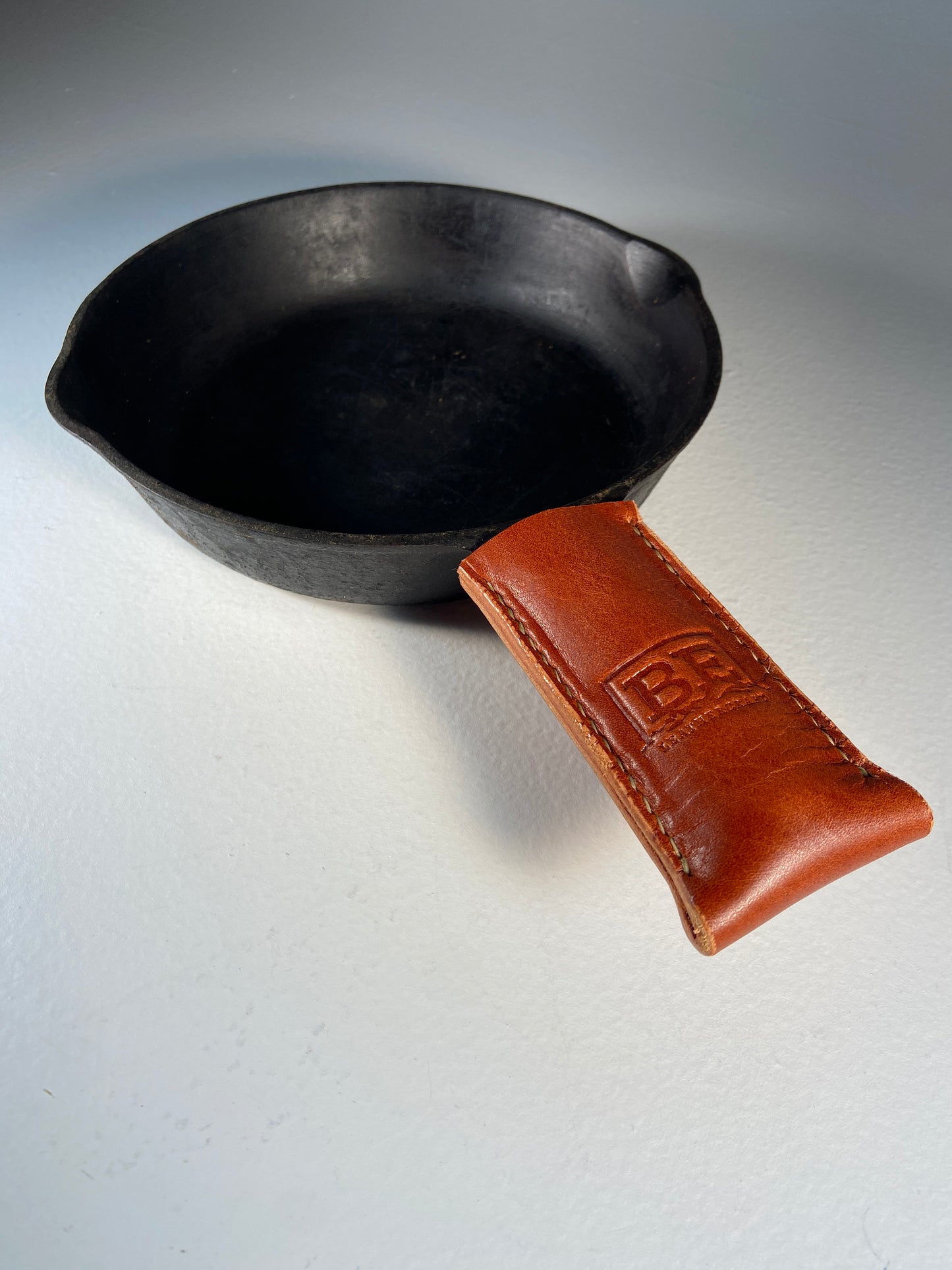 Pan Handlers BE Leathercraft